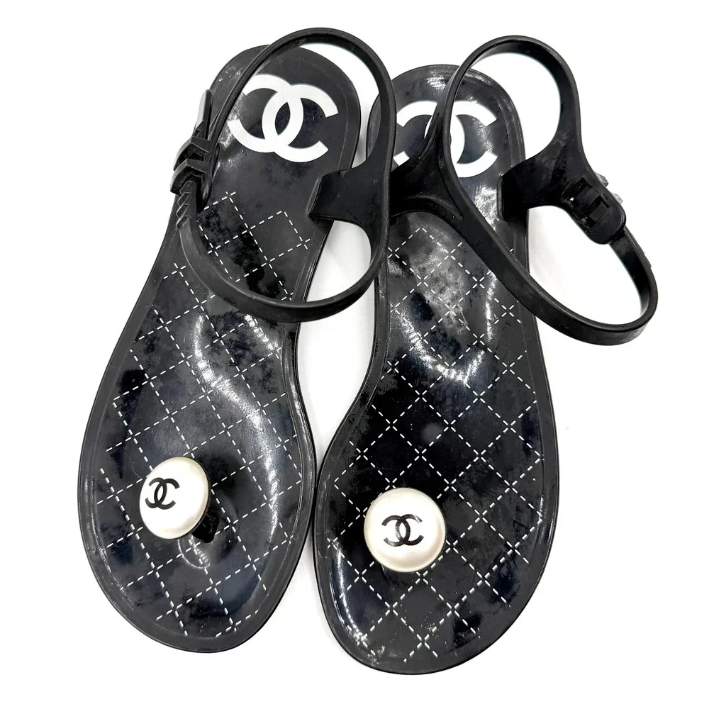 Chanel Jelly Sandals Black Pearl CC Logo Thong Flat Rubber Women Size 35 / 5 US